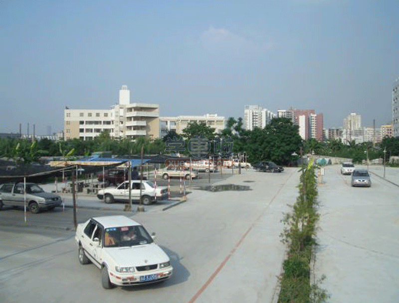 大学城驾校