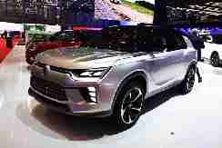 基于全新柯兰多 双龙2019年推纯电动SUV